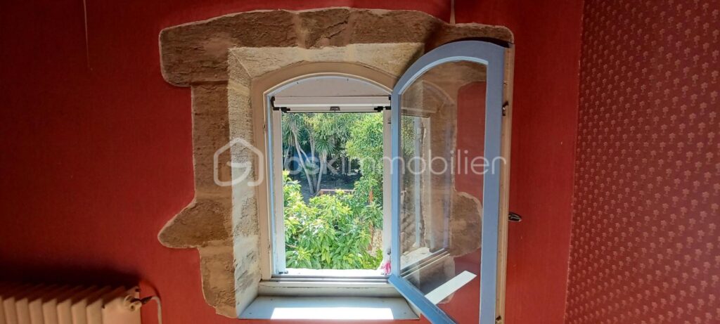 MAISON VIGNERONNE AVEC JARDIN – 5 pièces – 4 chambres – 136 m²