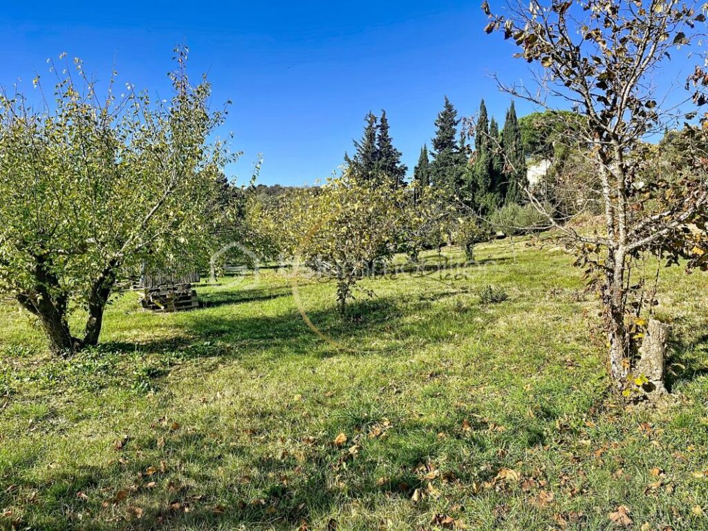 MAISON DE 120 M2 + GITE 90 m2 – 4 pièces – 2 chambres – 120 m²