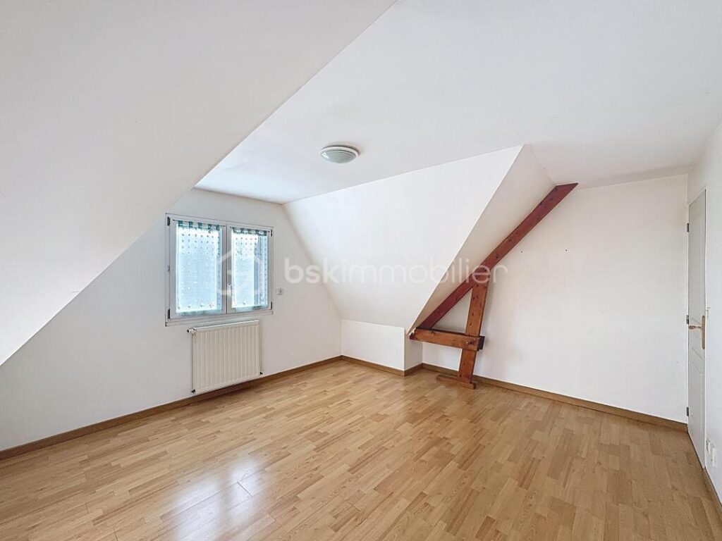 Joli pavillon lumineux – 7 pièces – 5 chambres – 135 m²