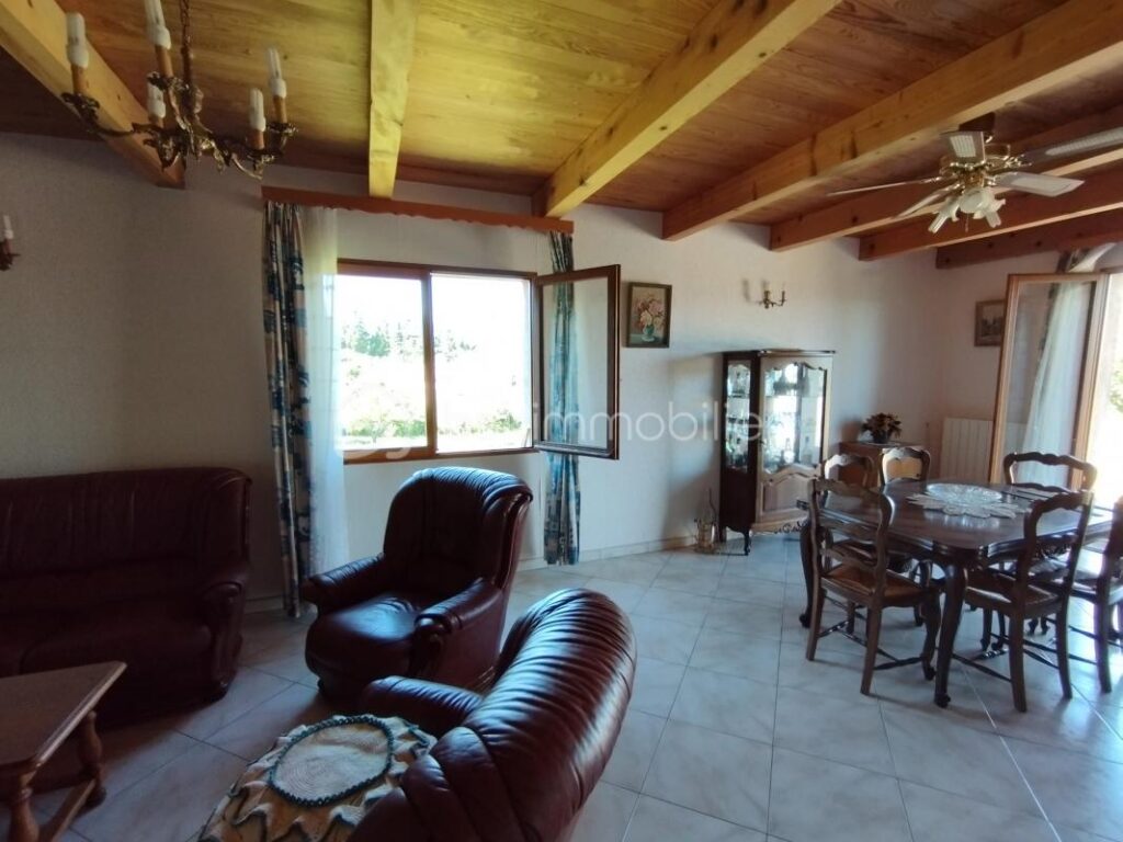 maison – 3 pièces – 2 chambres – 89 m²