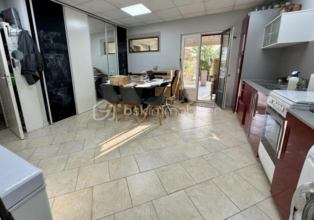 Maison contemporaine de 212 m2 avec grand terrain – Belleserre (81) – 7 pièces – 4 chambres – 212 m²