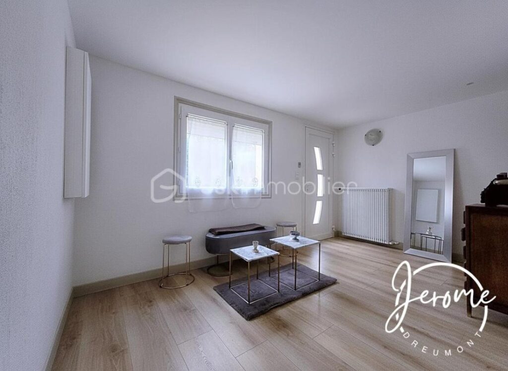 Maison familiale rénovée 7 P/ 148 m² / Montgeron secteur résidentiel – 7 pièces – 4 chambres – 148 m²