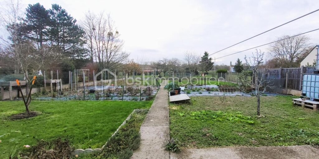 Maison en basse ville de Châteaudun entre ville et nature – 4 pièces – 3 chambres – 81 m²
