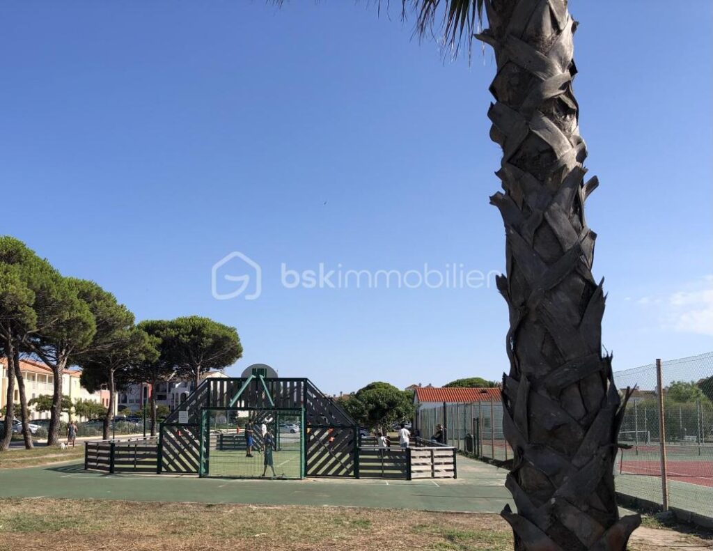 Charmant petit appartement 36m2 en copropriété avec vue exceptionnelle – 3 pièces – 1 chambre – 35 m²