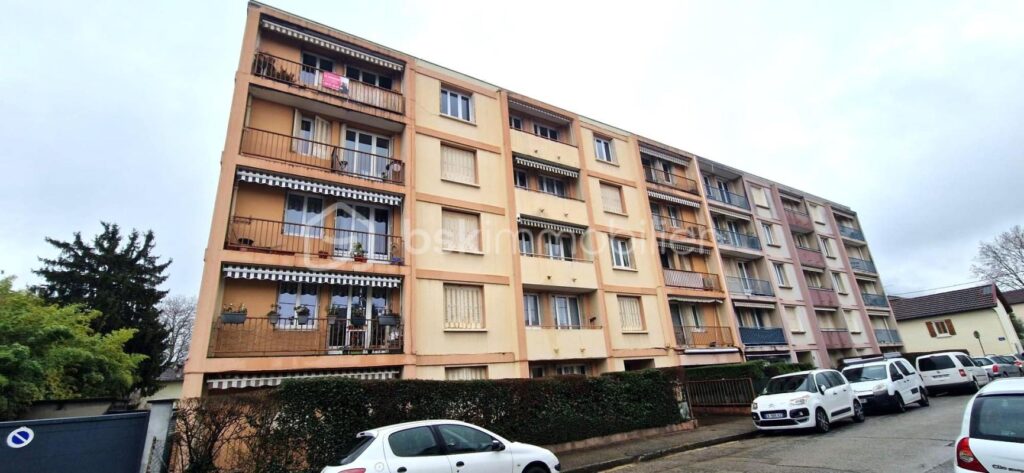 T4 Lumineux avec Vue Panoramique – Idéal Famille ou Investisseur (11% Brut) – 5 pièces – 3 chambres – 85 m²