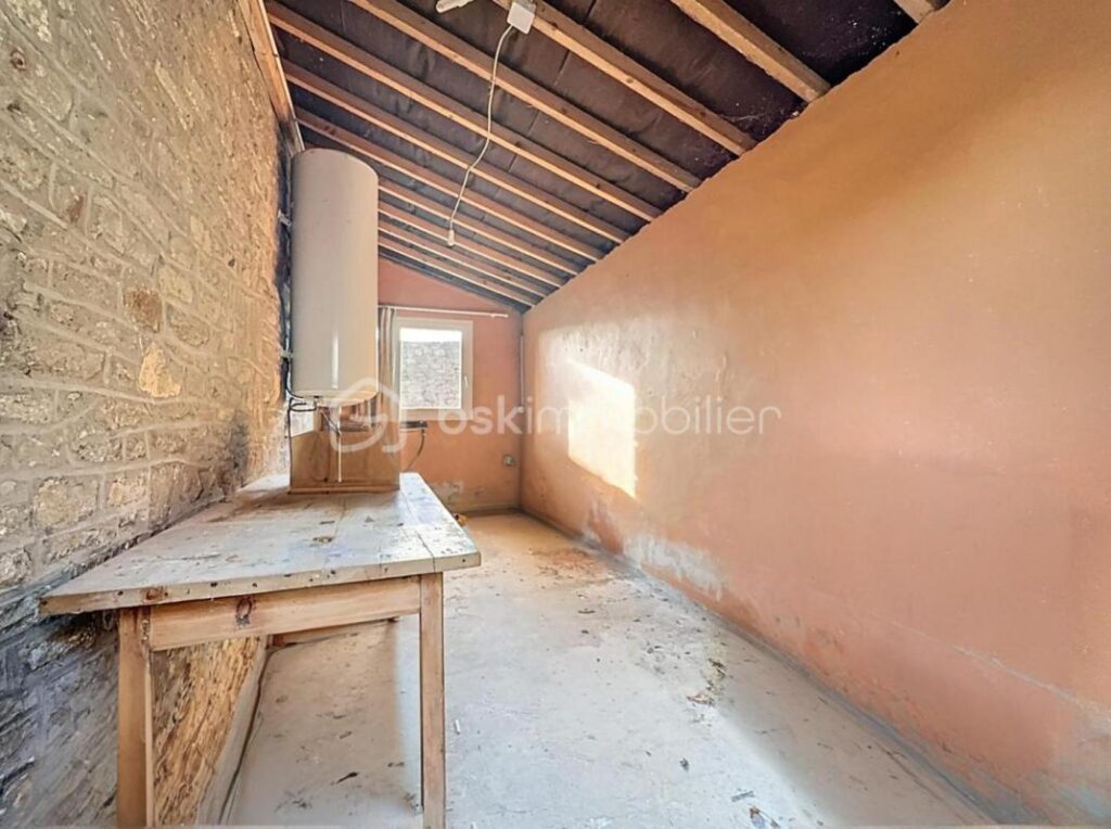 Belle maison en pierres 3 chambres + Jardin / Parking / Portail motorisé – 4 pièces – 3 chambres – 120 m²