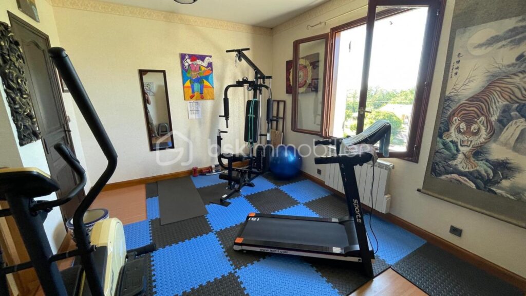 Belle propriété sur les hauteurs de Creysse – 7 pièces – 4 chambres – 120 m²