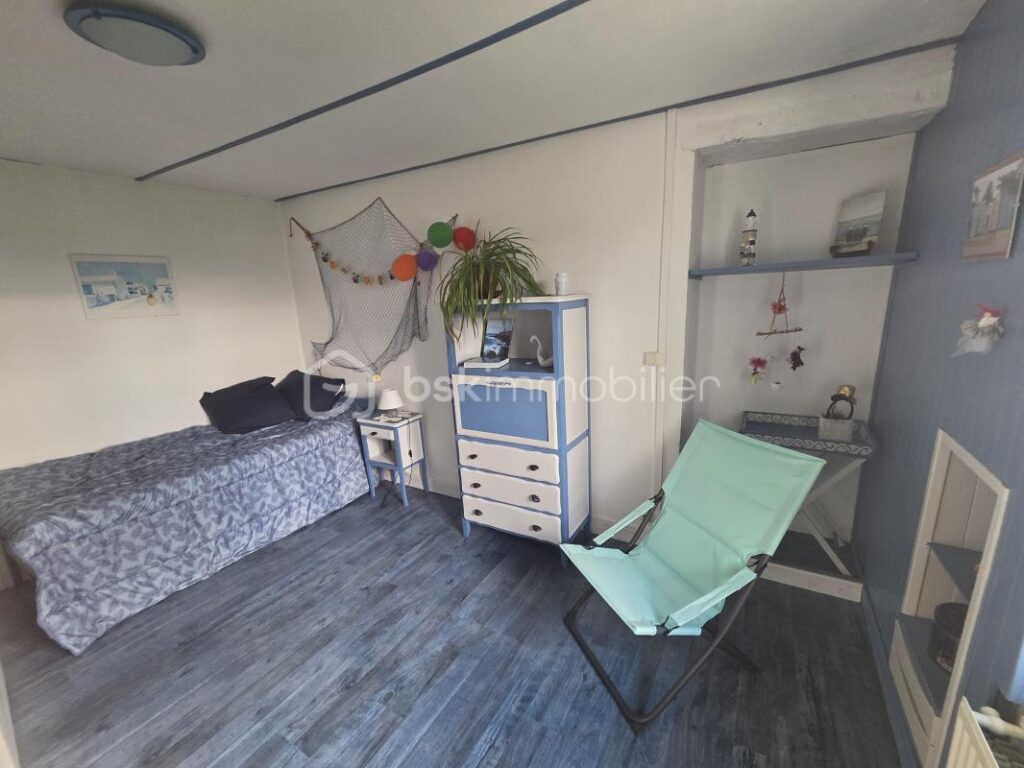 Ferme de 142m2 a saint etienne le molard – 4 pièces – 3 chambres – 142 m²