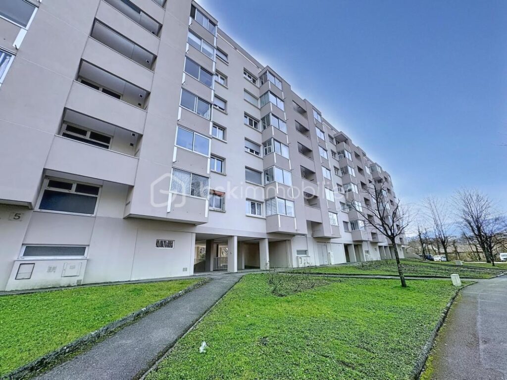Appartement T4 – 91m² – Meylan – Vue Montagne – Place de parking – 4 pièces – 3 chambres – 91 m²