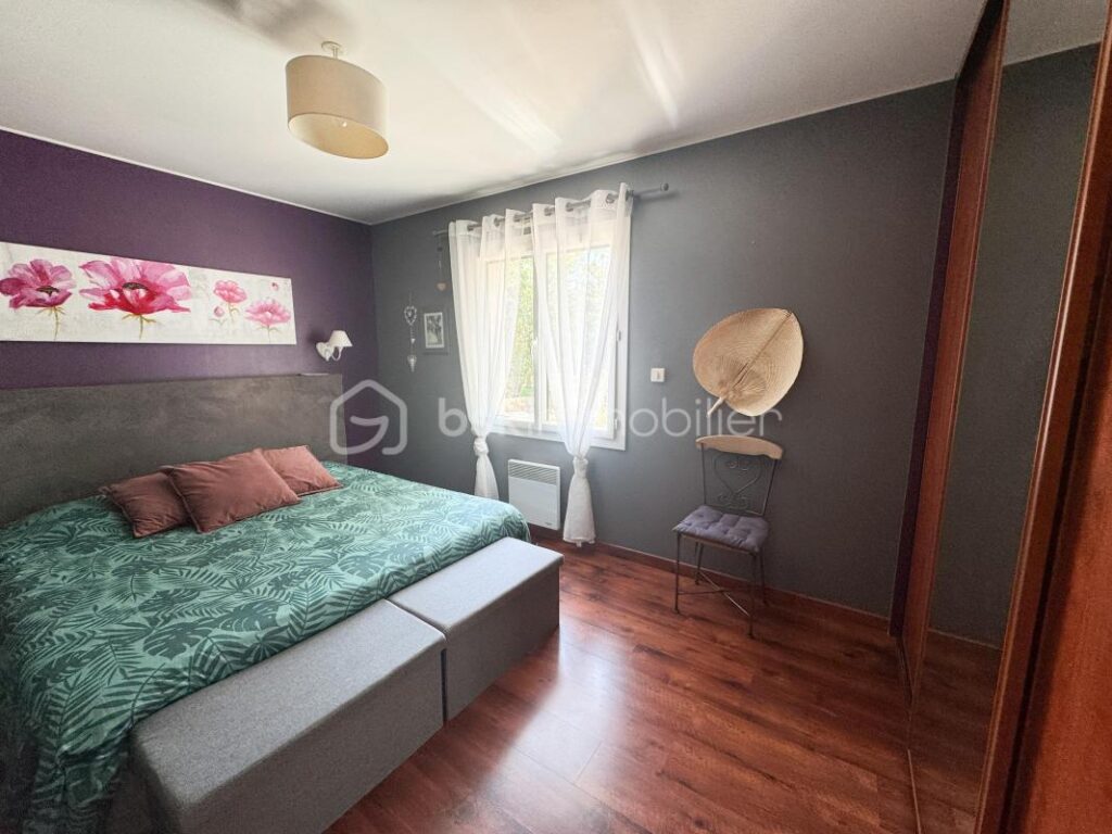 Maison de plain-pied 4 chambres 130m2 + véranda de 45m2 – 6 pièces – 4 chambres – 130 m²