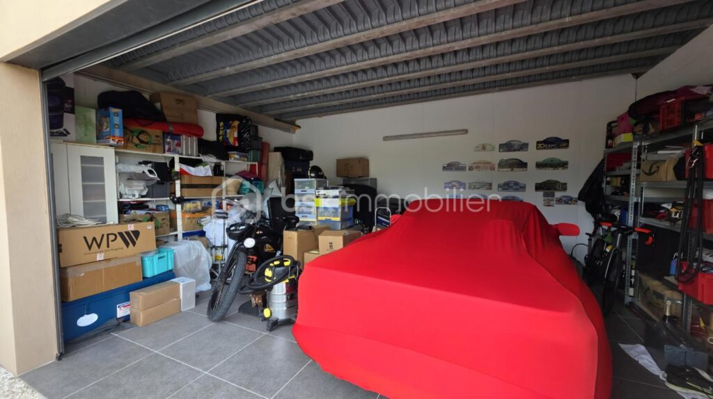 A DRAGUIGNAN (VAR) – COL DE L’ANGE – MAISON D’ARCHITECTE – 255 M² – PISCINE – GARAGE – 7 pièces – 5 chambres – 255 m²