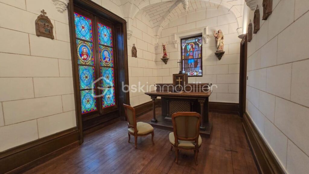 Magnifique Chateau du XIX éme , dépendances, Maison de gardien/gite, parc arboré de 9,5 hectares – 15 pièces – 8 chambres – 632 m²