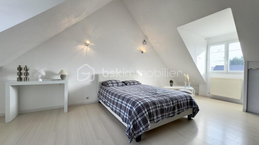 À Vendre – Maison d’Exception à Armentières-en-Brie 240m2 – 6 pièces – 4 chambres – 239 m²