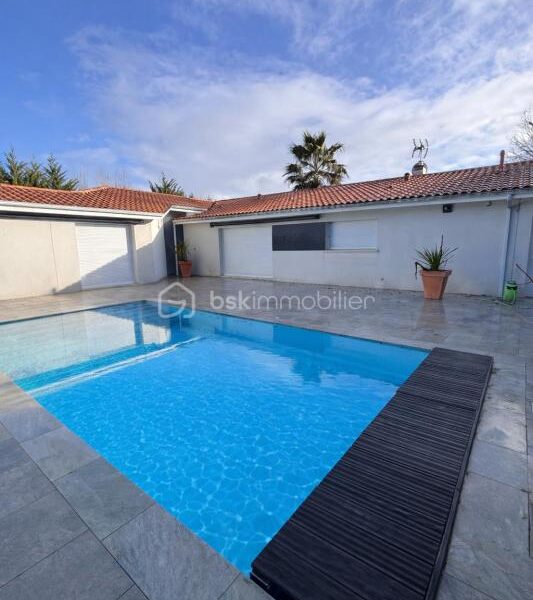 Maison à vendre à Le pian medoc