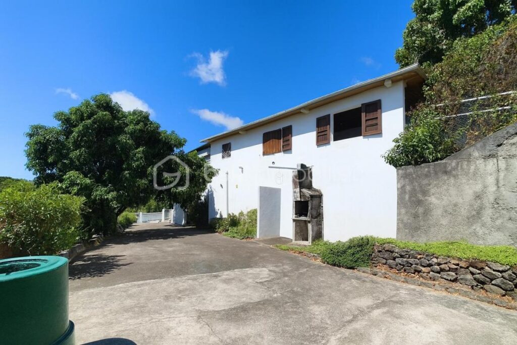 🏡 Maison 5 pièces – 93 m² – La Bretagne – Sur terrain constructible de 834 m² – Division possible – 5 pièces – 3 chambres – 93 m²