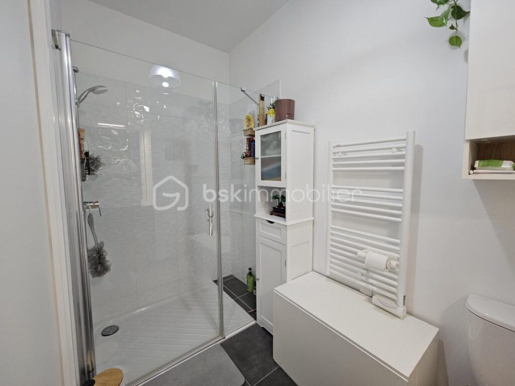 Appartement Duplex F3 2023 bord du canal 2 terrasses parking – 3 pièces – 2 chambres – 63 m²