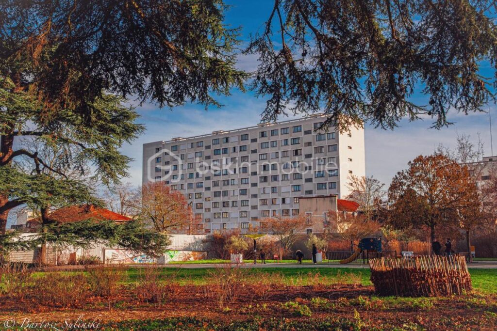 🏡 Superbe appartement T4 (60m2) en état parfait – Vitry-sur-Seine (proche Mairie) – 4 pièces – 3 chambres – 60 m²