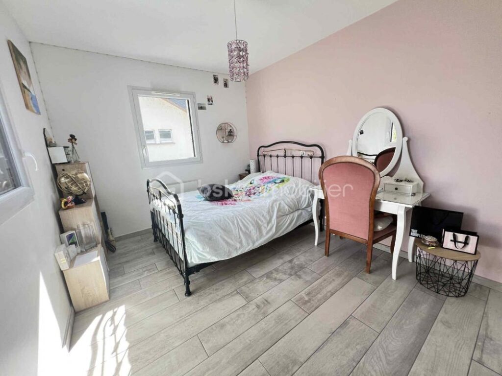 RARE SUR LE MARCHÉ-MAISON CONTEMPORAINE DE 133 M² – 5 pièces – 4 chambres – 133 m²