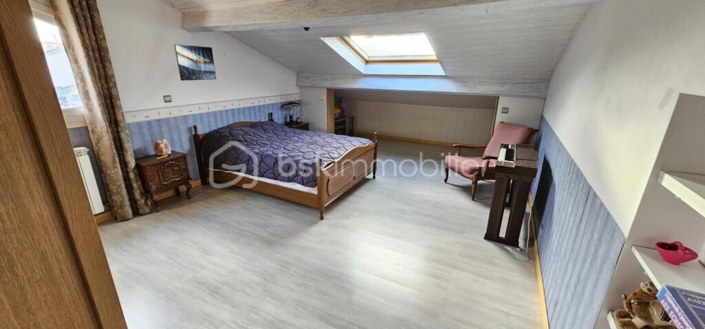 MAISON avec belle vue 165m2 – 4 pièces – 3 chambres – 165 m²