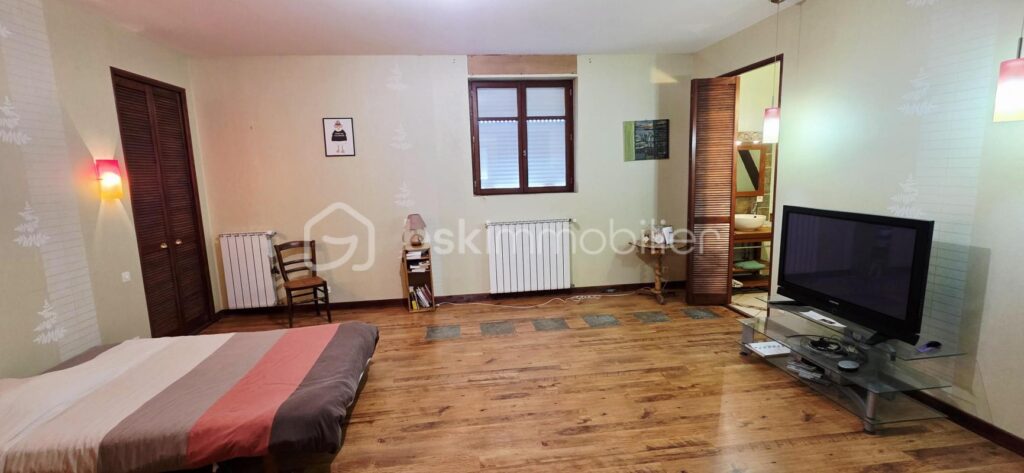 Maison exceptionnelle – 353 m² sur parc de 3 518 m² – 12 pièces – 5 chambres – 353 m²