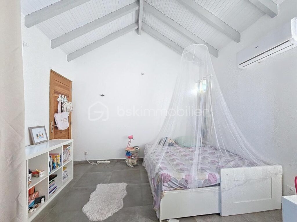 Splendide villa T4 avec piscine – 4 pièces – 3 chambres – 119 m²