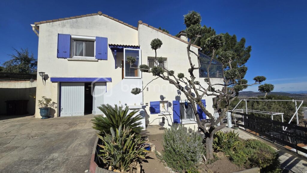 Maison + logement indépendant avec vue exceptionnelle, piscine et garage – 7 pièces – 5 chambres – 140 m²