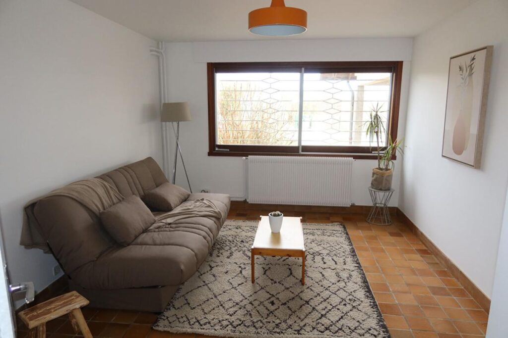 Maison 9 pièce(s) 300 m2 – 9 pièces – 6 chambres – 300 m²