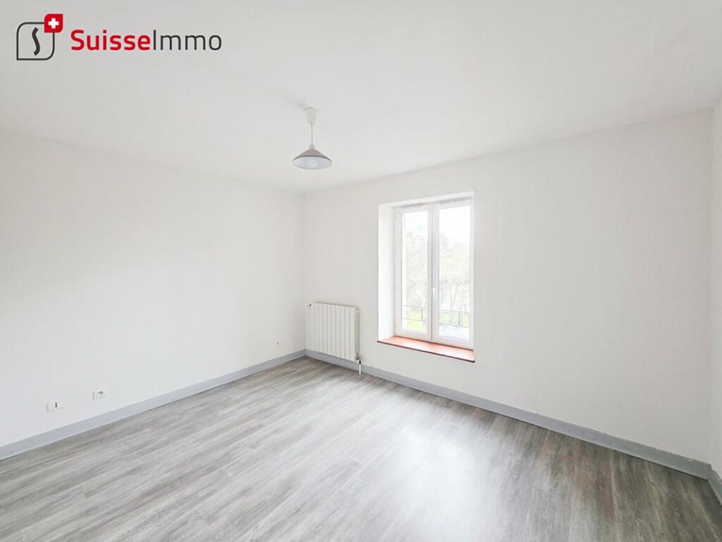 Immeuble L Isle Sur Le Doubs 9 pièce(s) 186 m2 – 9 pièces – 5 chambres – 186 m²