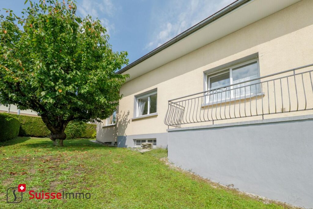 Maison Feche L’Eglise – 9 pièce(s) -188 m2 – 9 pièces – 5 chambres – 188 m²