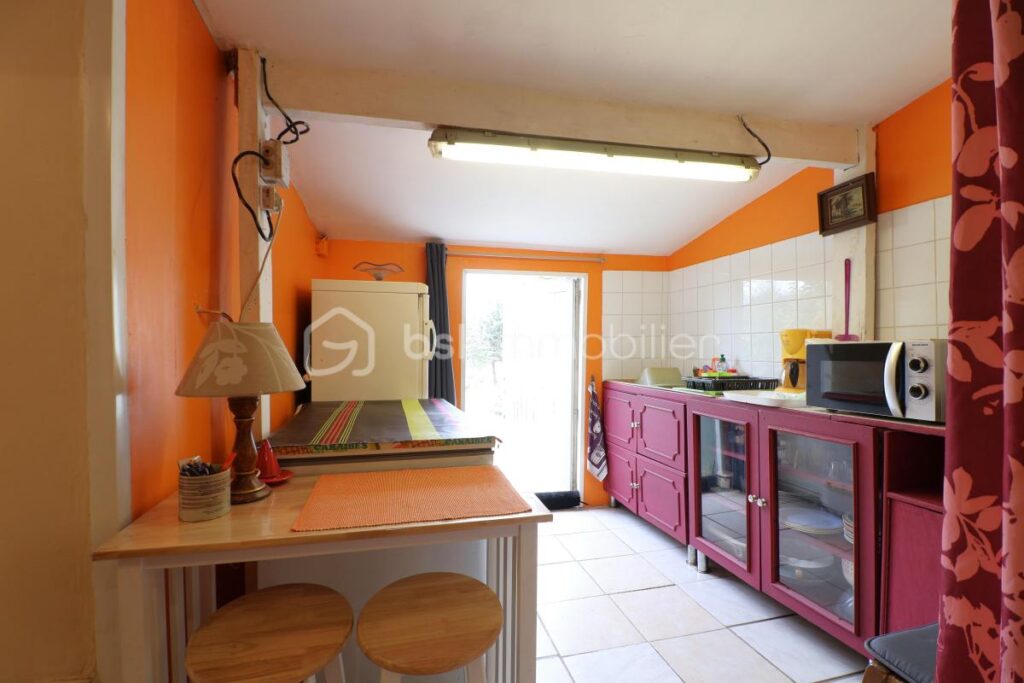 Mas 73 m2 sur une parcelle de 12400 m² – 3 pièces – 2 chambres – 73 m²