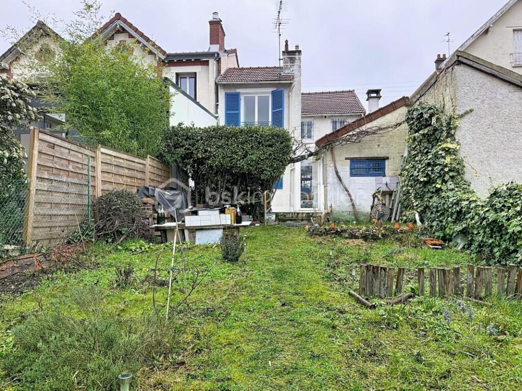 Maison de 100 m² – 5 pièces – Terrain 496 m² – 5 pièces – 3 chambres – 100 m²