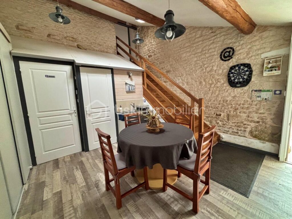 Élégante maison de campagne avec piscine – 5 pièces – 4 chambres – 150 m²