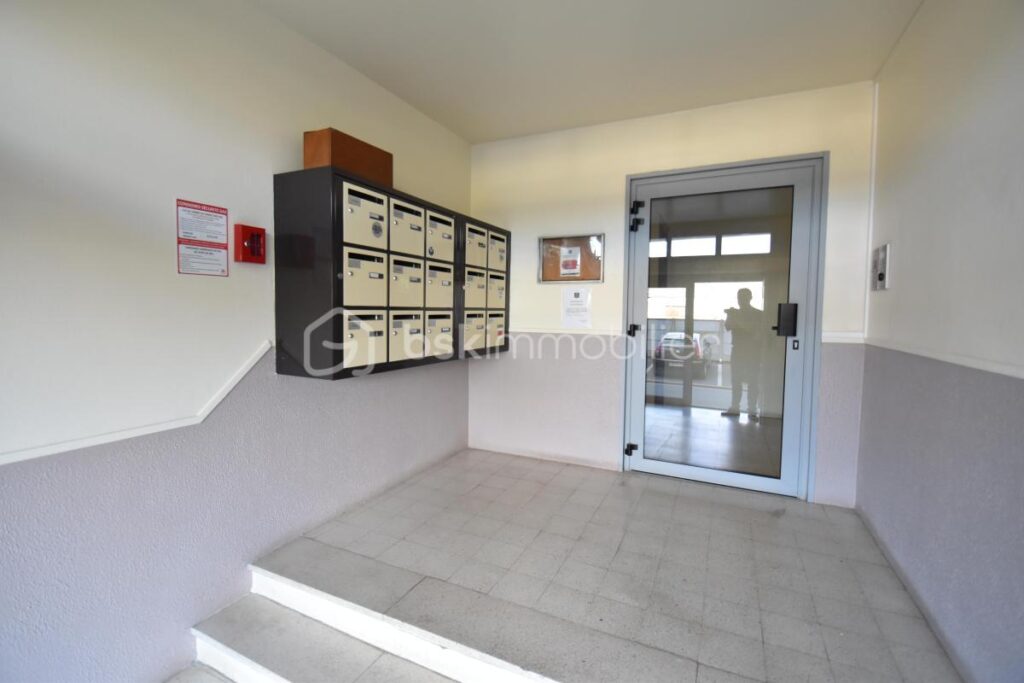 Appartement lumineux 1er étage au calme et sans vis à vis – 3 pièces – 2 chambres – 55 m²