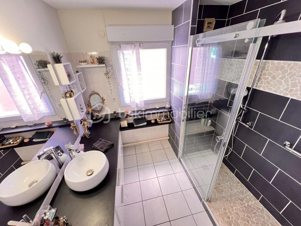 Appartement 95m2 + 56m2 de terrasse – 4 pièces – 2 chambres – 95 m²