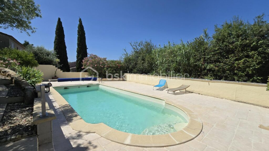 Villa T6 avec vue imprenable, piscine et spa – 6 pièces – 4 chambres – 156 m²