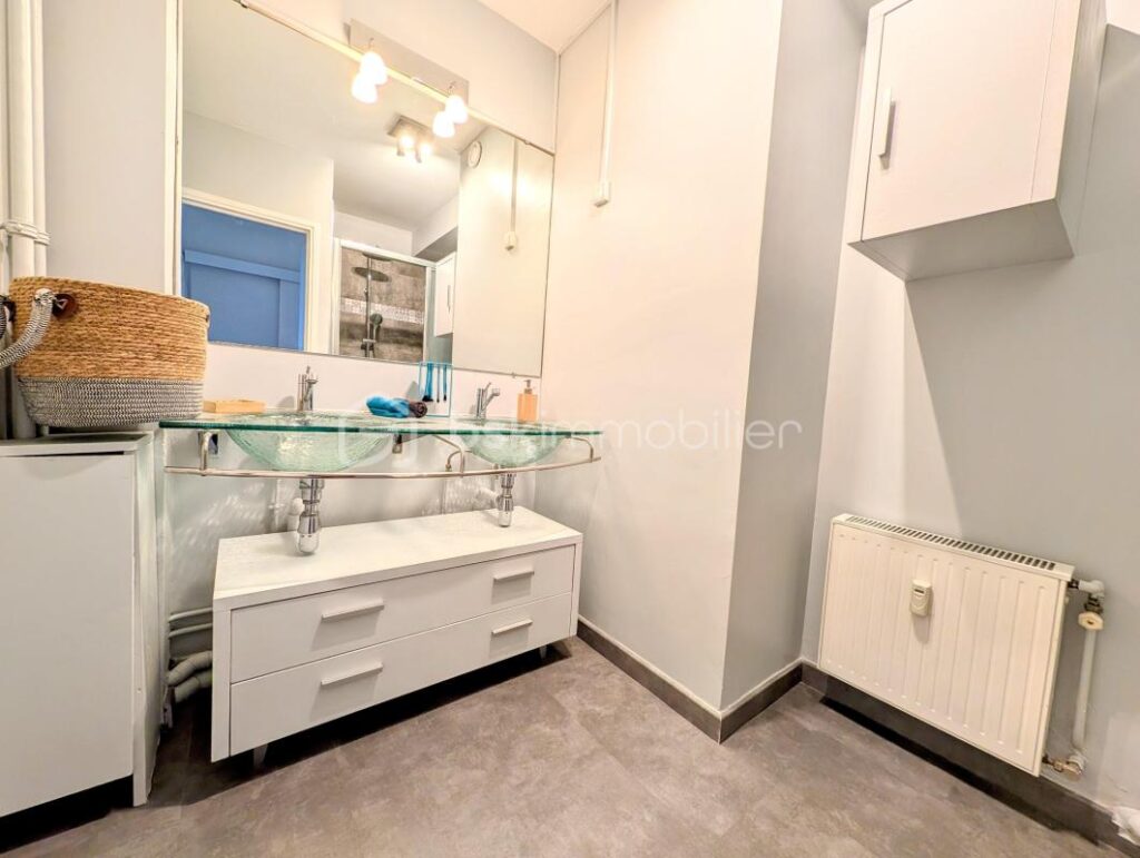 💎 APPARTEMENT D’EXCEPTION : DUPLEX DE STANDING AVEC VUE CATHÉDRALE ! ‘Le prestige du Dernier Étage’ – 6 pièces – 4 chambres – 135 m²