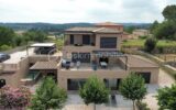 A DRAGUIGNAN (VAR) – COL DE L’ANGE – MAISON D’ARCHITECTE – 255 M² – PISCINE – GARAGE – 7 pièces – 5 chambres – 255 m²