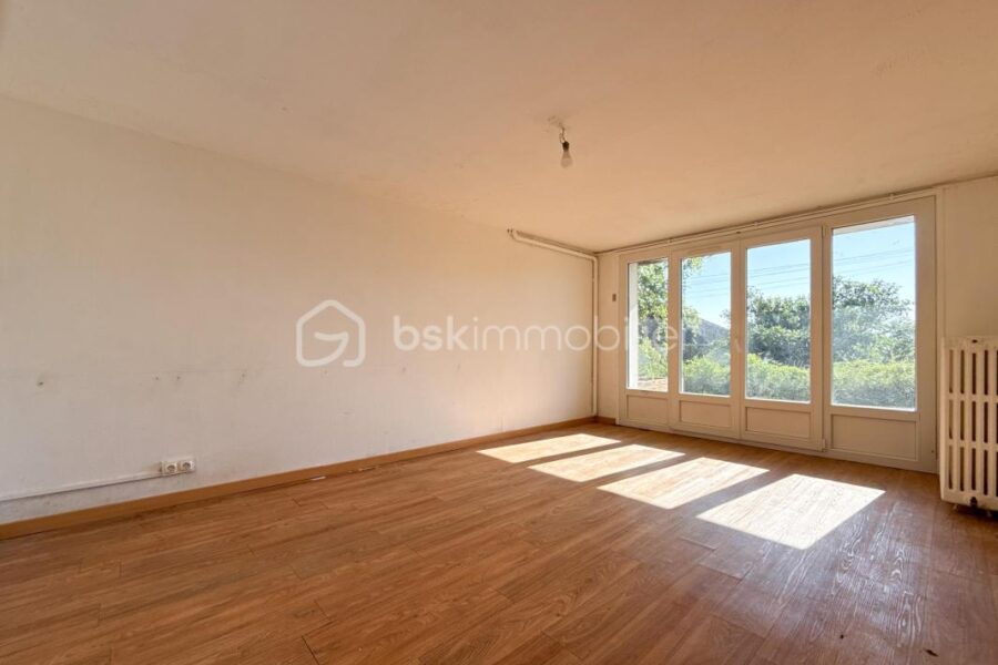 Maison à vendre à Paron