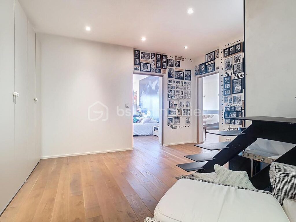 À VENDRE – Maison de prestige avec vue imprenable sur la Marne – Chalifert / Chessy – 8 pièces – 6 chambres – 310 m²