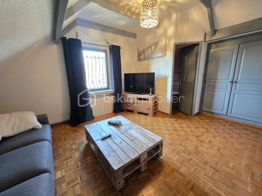 Magnifique Maison en pierres de 201m² à Raveau – 5 pièces – 4 chambres – 201 m²