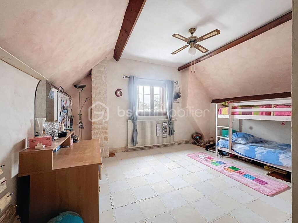 Maison familiale 6 pièces au calme dans un cadre verdoyant – 6 pièces – 5 chambres – 136 m²