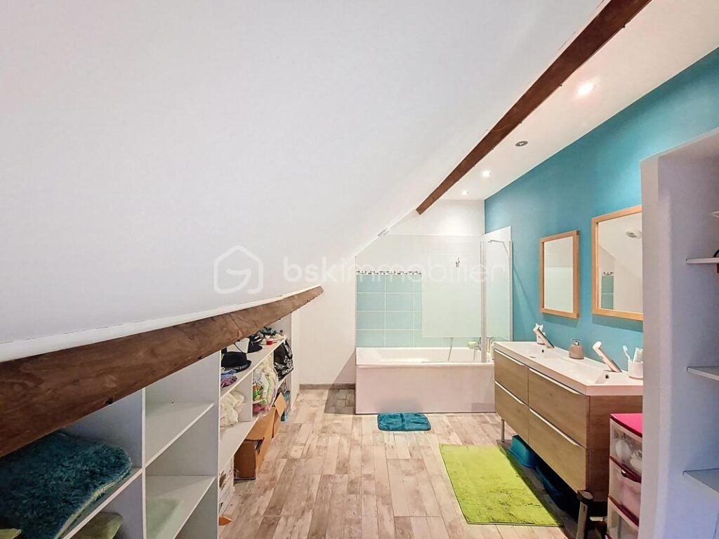 Maison familiale rénovée – 174 m² – Donnemarie-Dontilly – 6 pièces – 5 chambres – 174 m²