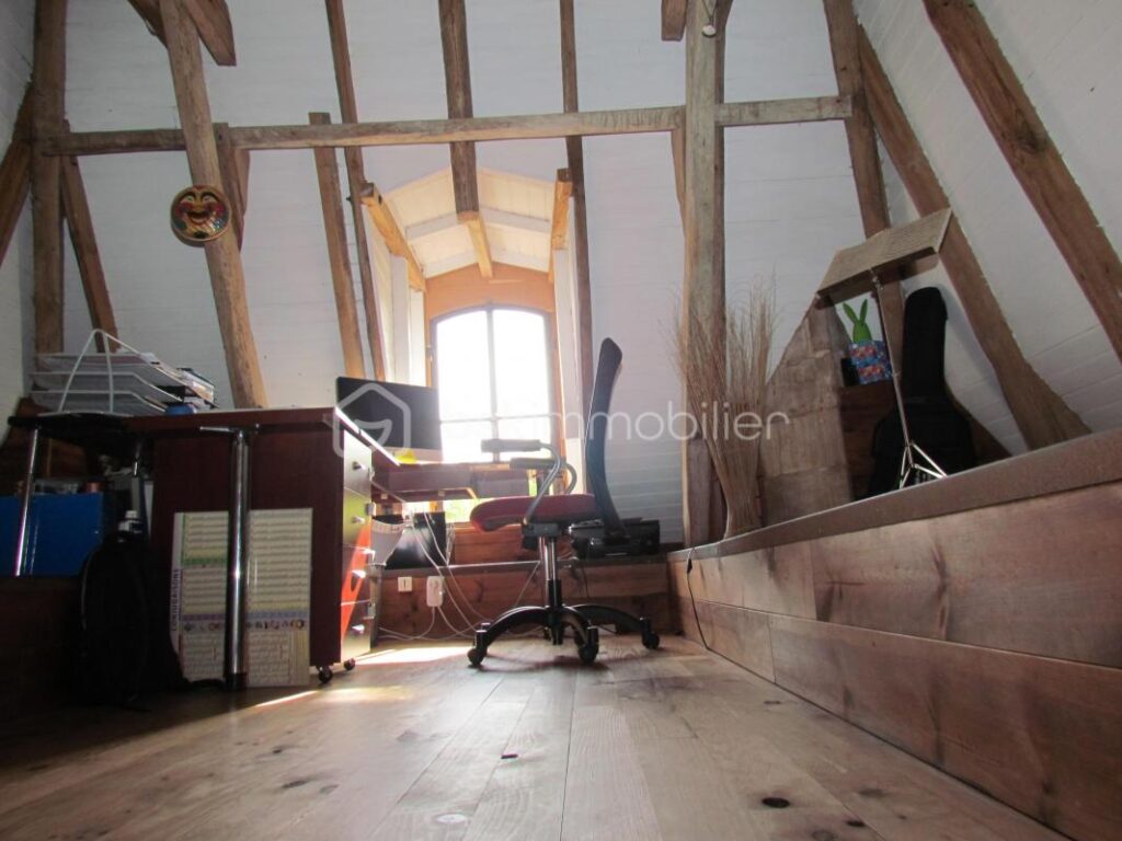 MENSIGNAC (24350) Près PERIGUEUX ,MAISON PERIGOURDINE de 223 m² à COUP DE COEUR !! – 7 pièces – 5 chambres – 223 m²