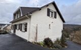 Maison Individuelle rénovée 5 pièces avec Sous-Sol Complet, garage et jardin – Nouzonville – 5 pièces – 4 chambres – 121 m²