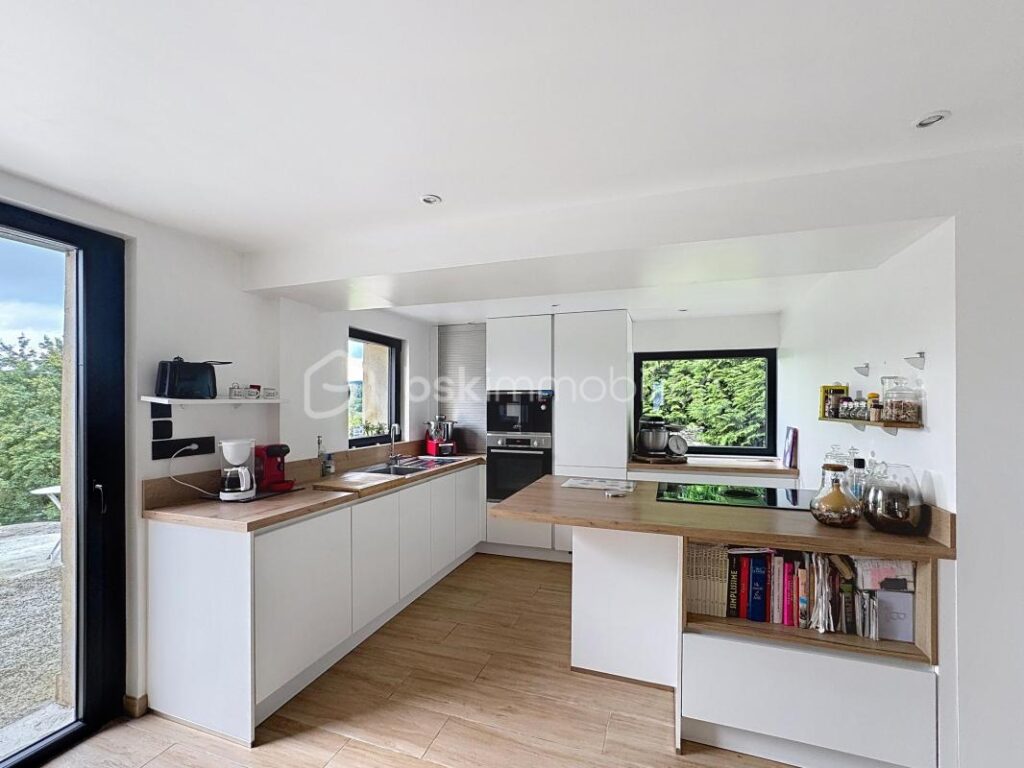 Maison de Campagne avec très jolie vue – 4 pièces – 2 chambres – 104 m²