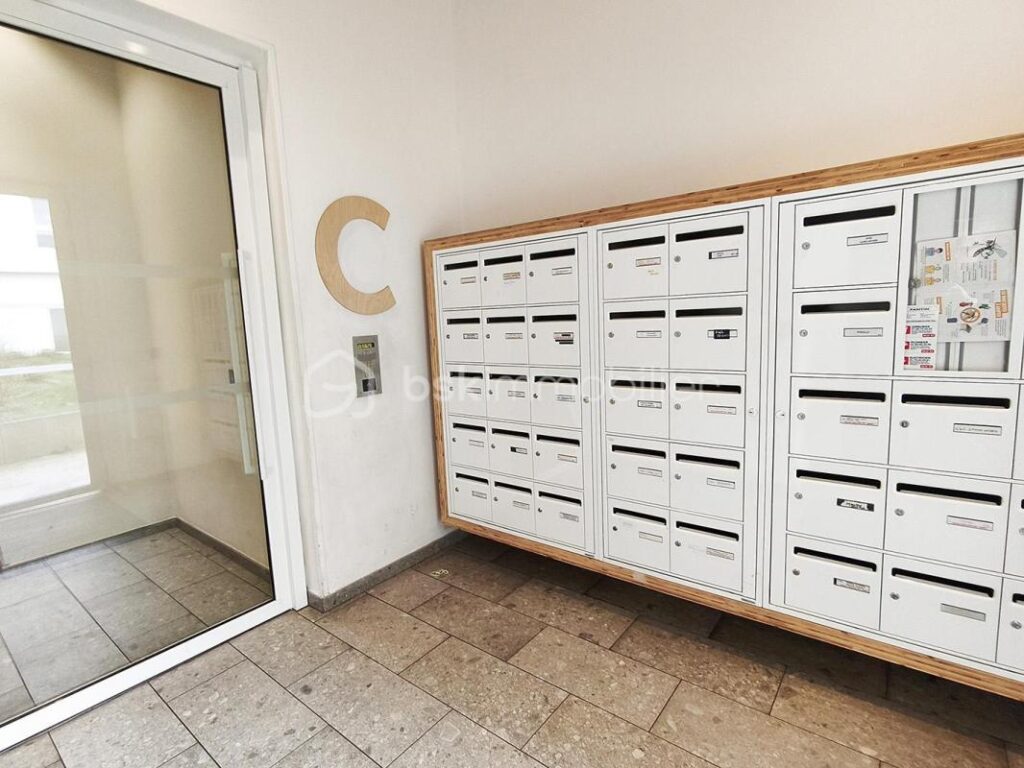 PANTIN – Fort d’Aubervilliers – T2 récent avec loggia dans résidence Woodeum – 2 pièces – 1 chambre – 45 m²