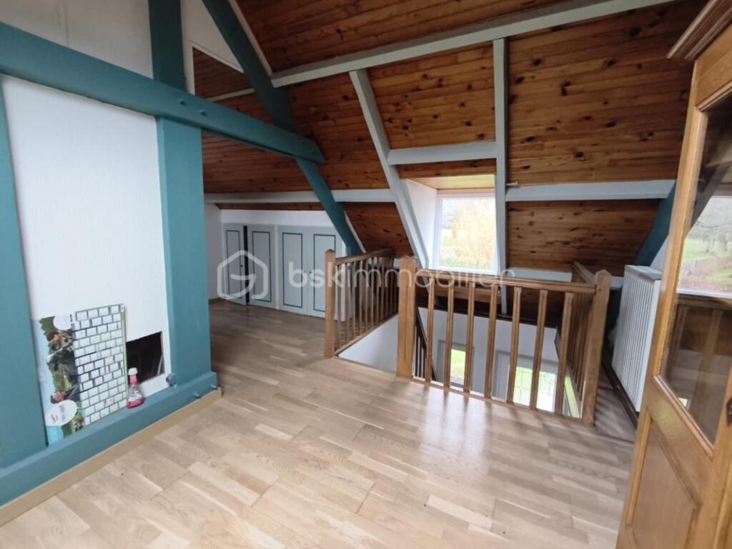 Charmant pavillon familial aux beaux volumes – 7 pièces – 4 chambres – 145 m²