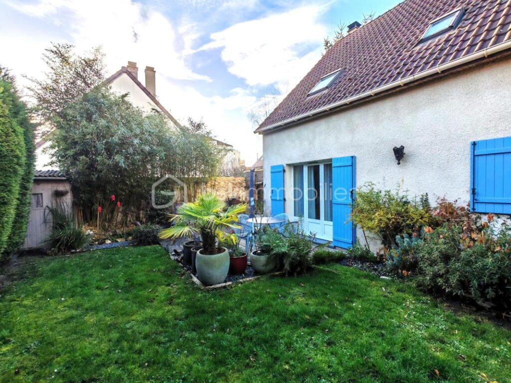 Maison au calme proche de la gare et des commerces – 5 pièces – 3 chambres – 115 m²