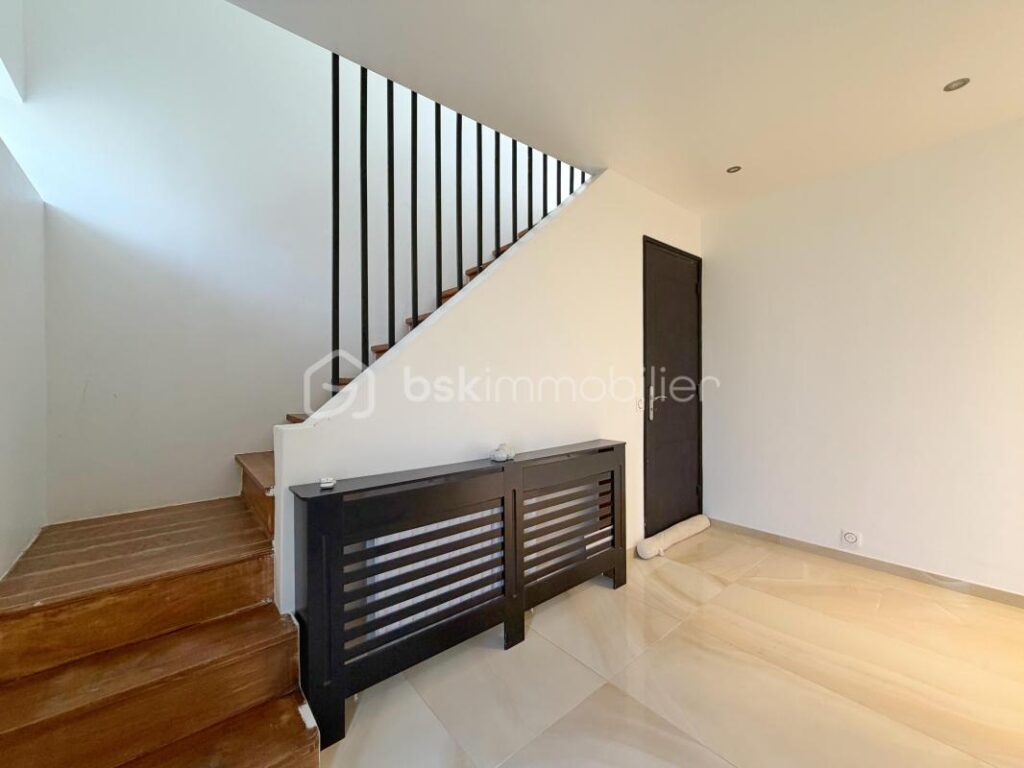 NOUVELLE PEPITE POUR POSER SES VALISES ! – 7 pièces – 4 chambres – 114 m²