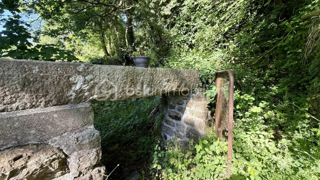 Maison à vendre à MORTAIN – 5 pièces – 4 chambres – 118 m²